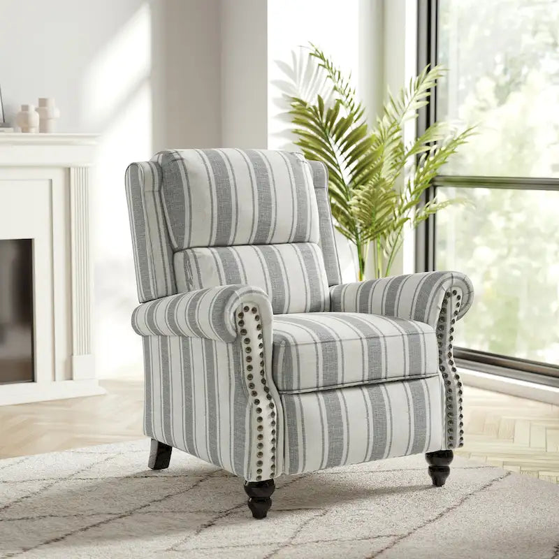 Fauteuil inclinable à dossier basculant, assise rembourrée et cloutée
