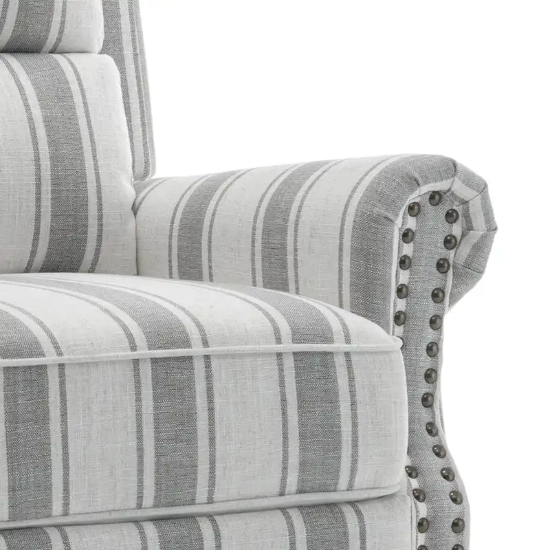 Fauteuil inclinable à dossier basculant, assise rembourrée et cloutée