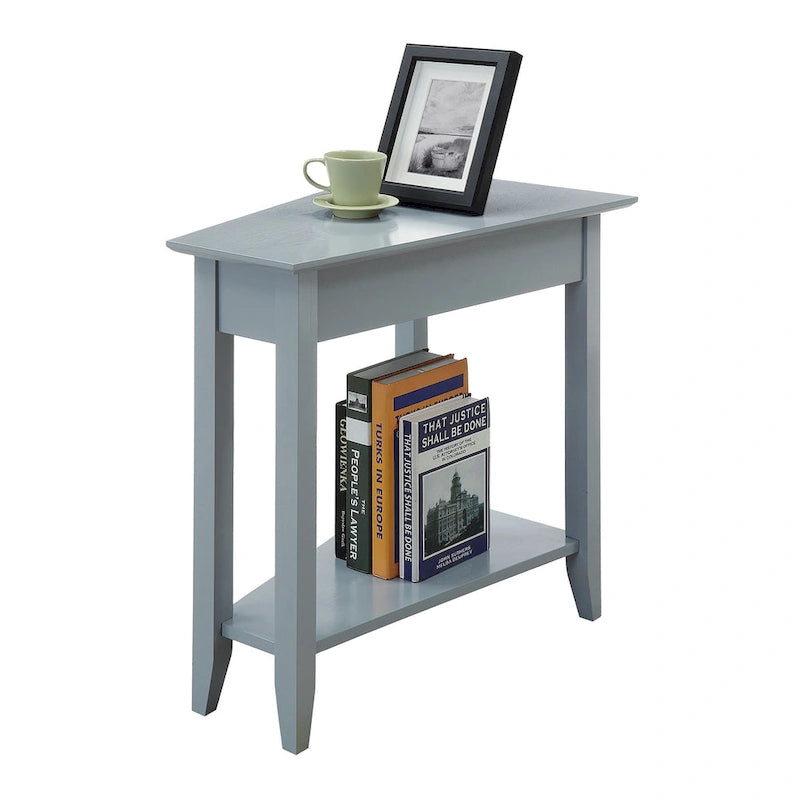 Table d'appoint traditionnelle en forme de coin avec étagères