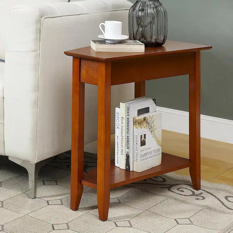 Table d'appoint traditionnelle en forme de coin avec étagères