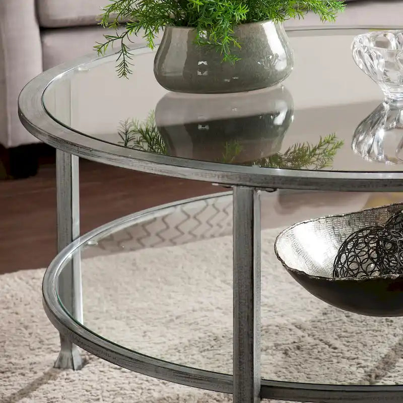 Table basse ronde en verre vieilli avec étagère.