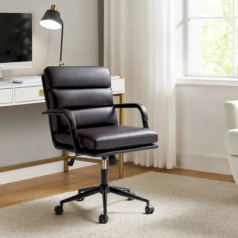 Chaise de bureau moderne en similicuir avec inclinaison verrouillable et fonction d'inclinaison centrale.