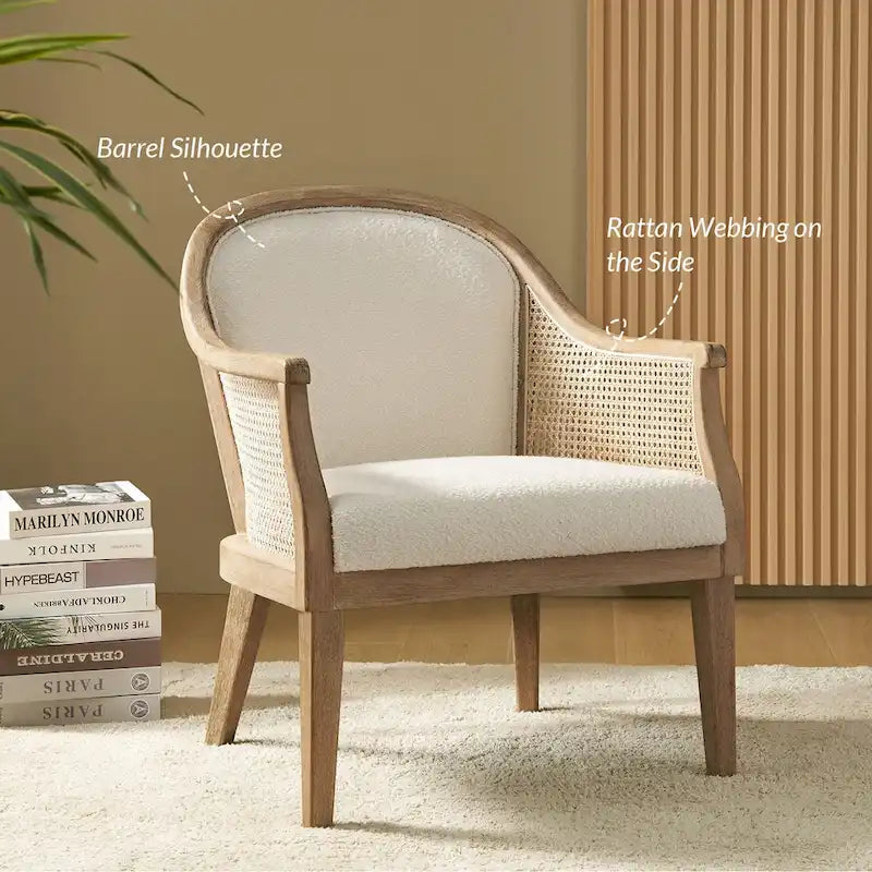 Fauteuil en rotin et bois massif style fermette.