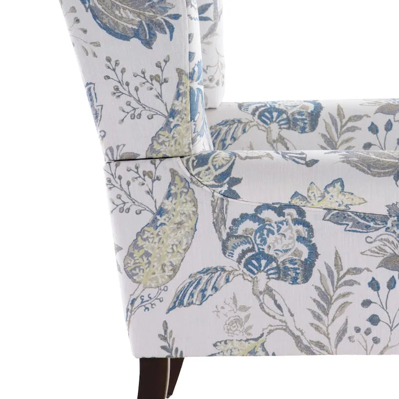 Deux fauteuils décoratifs à pieds inclinés